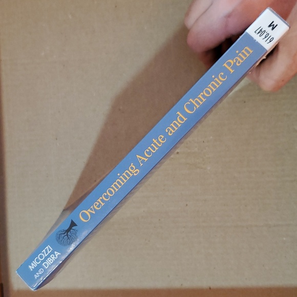 2/$8 ☤ Overcoming Acute and Chronic Pain paperback book 📚 - Picture 4 of 15